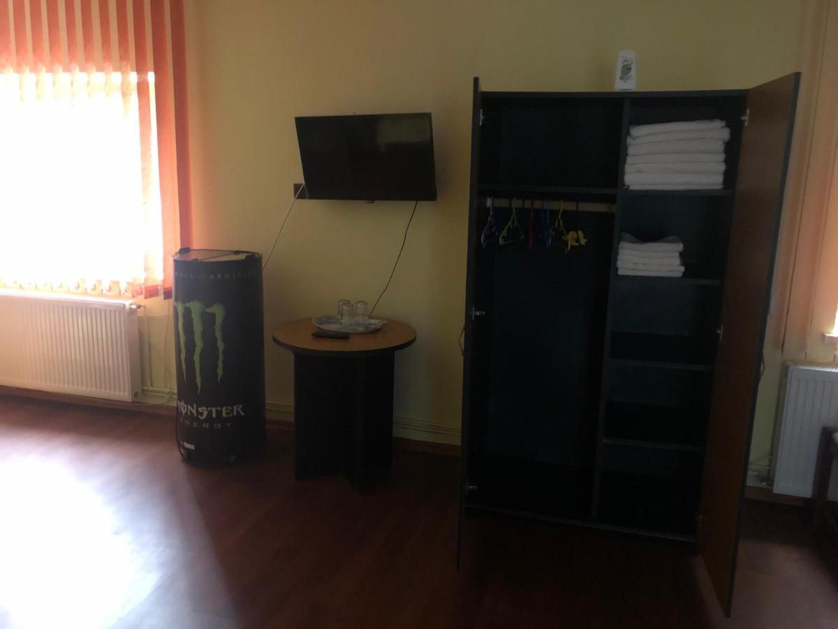 Hotel Casa Cleopatra Două Mai Extérieur photo