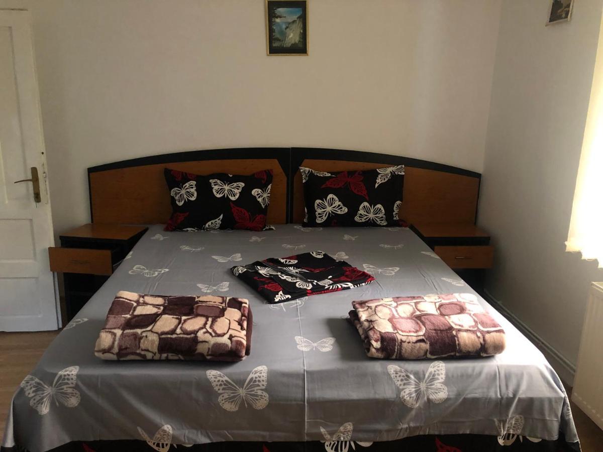 Hotel Casa Cleopatra Două Mai Extérieur photo